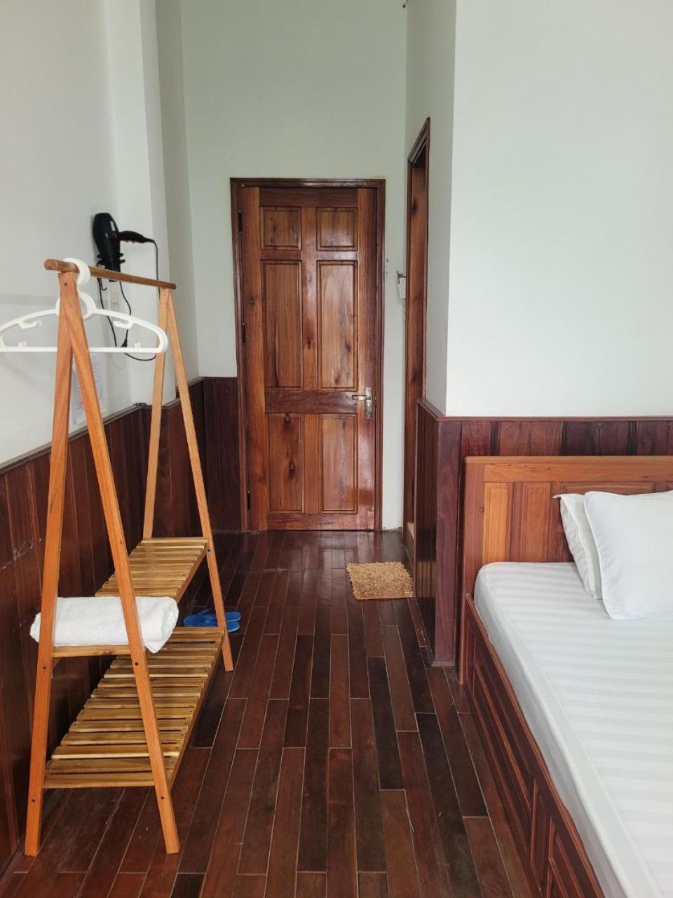Hostel Ngoc Lien Tuy Hoa Exterior photo